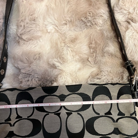 Coach Signature Black Canvas Bag - Picture 5 of 12